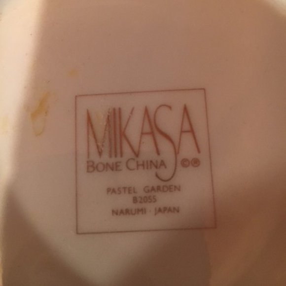 Mikasa china pot - Picture 2 of 3